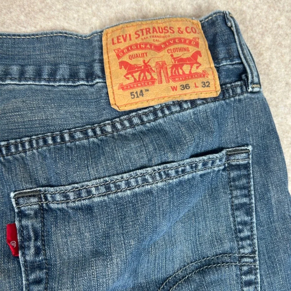 Levi's 514 Straight Fit Jeans Mens 36x32 Blue Medium Wash Denim‎ 100% Cotton